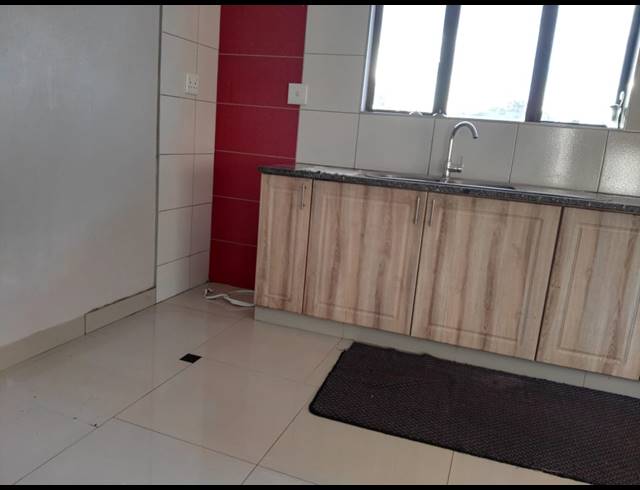 1 BEDROOM SECTIONAL TITLE TO LET IN CLARE ESTATE